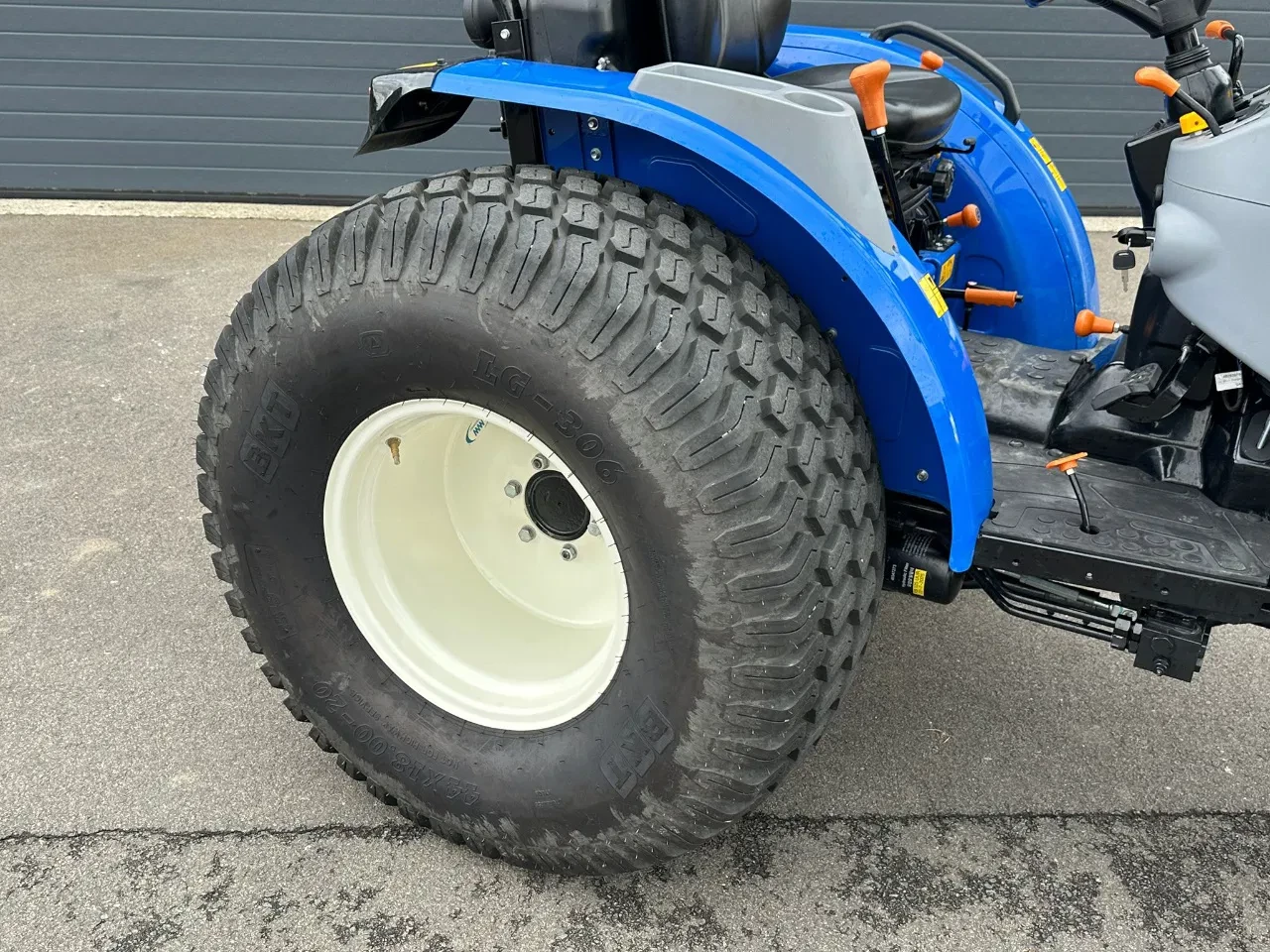 New Holland 2024 - Boomer 55 image 11