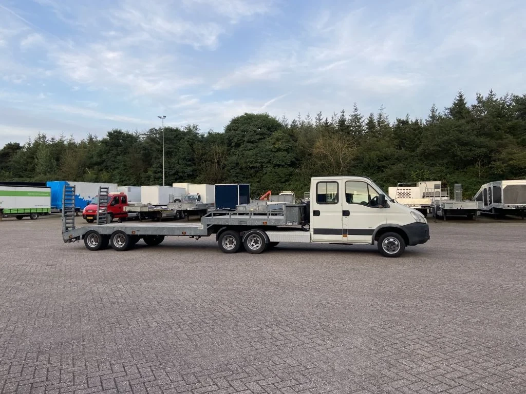 Iveco 2022 - de grootste vooraad van Europa BE trekkers en be oplegger Bild 24
