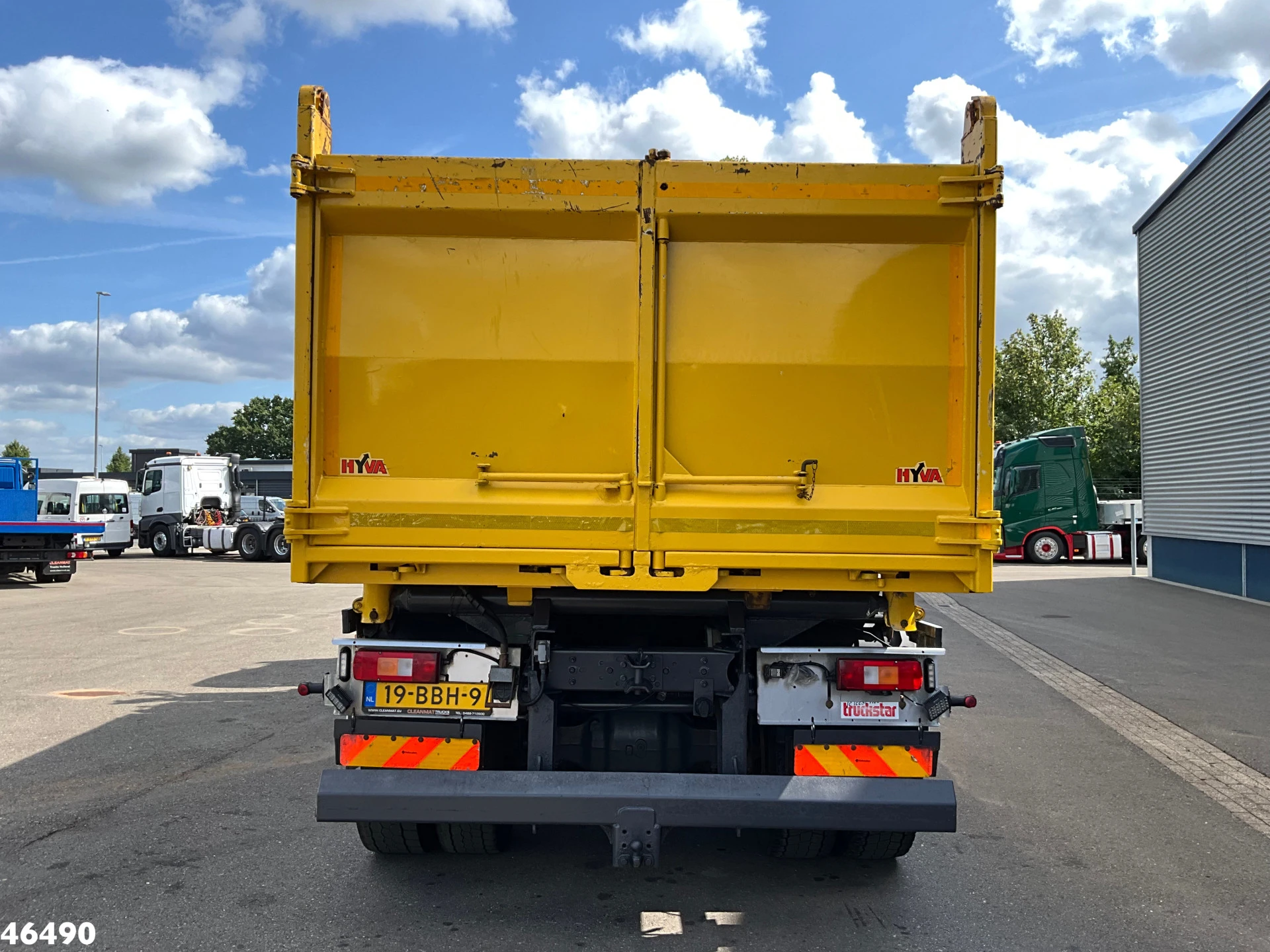Volvo FMX 410 6x6 Full Steel Manual HMF 14 Tonmeter laadkraan 2012 afbeelding 5