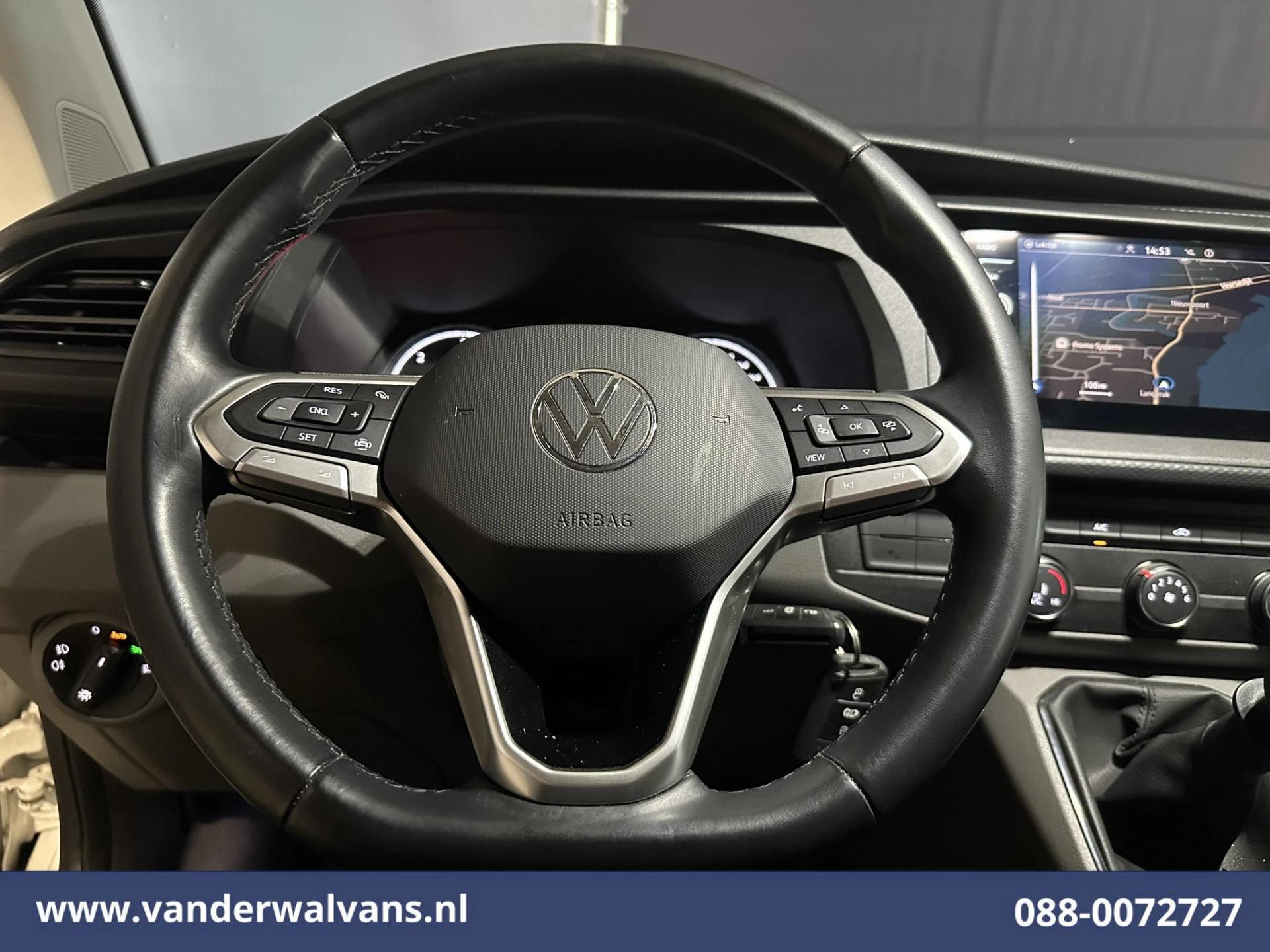 Volkswagen Transporter 2023 - 2.0 TDI L2H1 Euro6 Airco | Navigatie | Apple Carplay | Android Auto | Trekhaak obrázek 6
