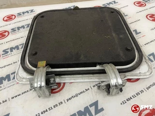 Mercedes-Benz N/A - Occ klep gereedschapskoffer/materiaalkist rechts obrazek 3