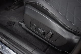 BMW iX1 2023 - xDrive30 67 kWh, Pano, Leder, Carplay, Ambient, H&K zdjecie 24