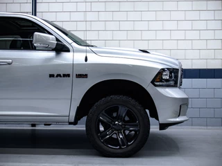 Dodge Ram 1500 2021 - Sport | 5.7L HEMI V8 4x4 zdjecie 6