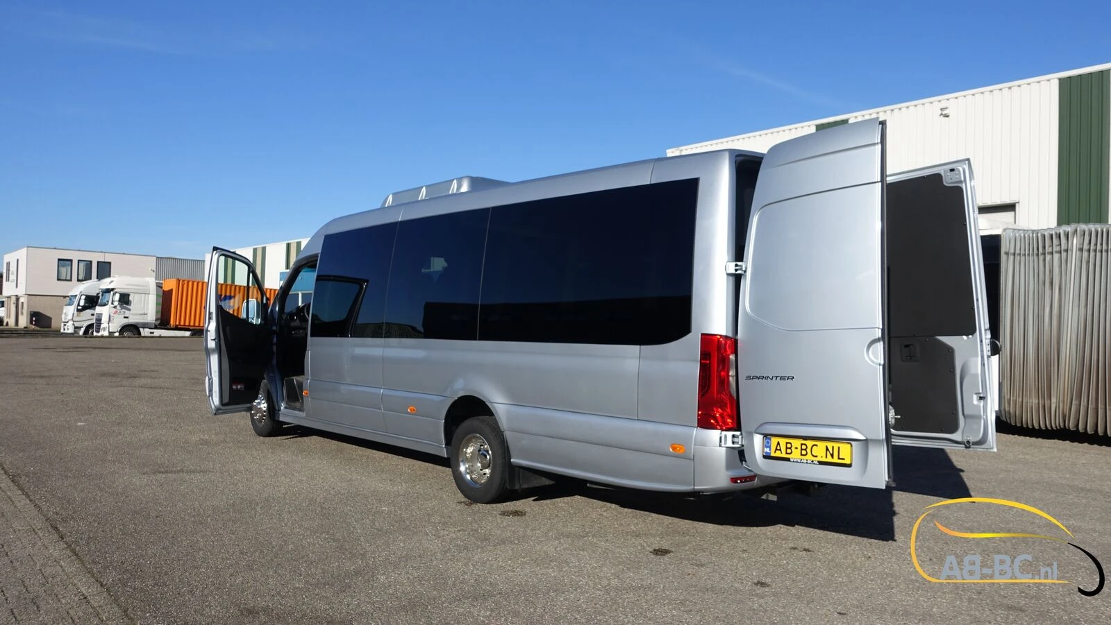 Mercedes-Benz Sprinter 2026 - NEW 519 CDI - 24 Seats EURO 6 zdjęcie 17