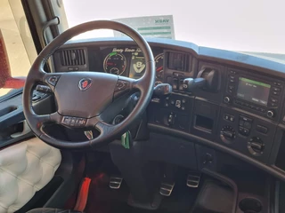 Scania R 2016 - R580 V8 Highline 4x2 - Retarder - Custom interior - Night clima - Full air imagen 19