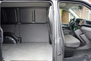 Volkswagen Transporter 2021 - T6.1 Transporter Edition 150PK DSG L1H1 afbeelding 3 miniatuur