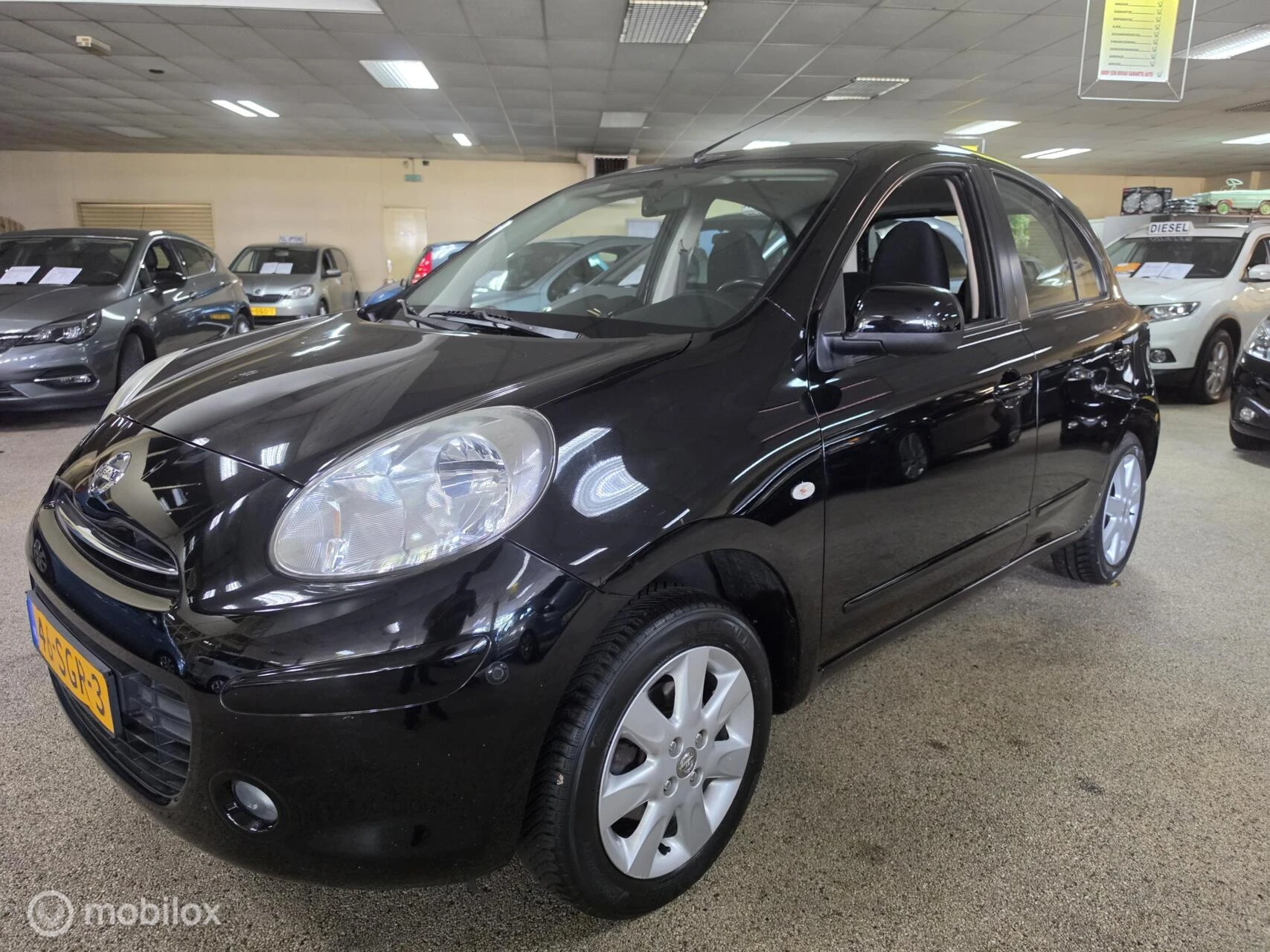 Nissan Micra 2011 - 1.2 Connect Edition Navigatie Airco afbeelding 1