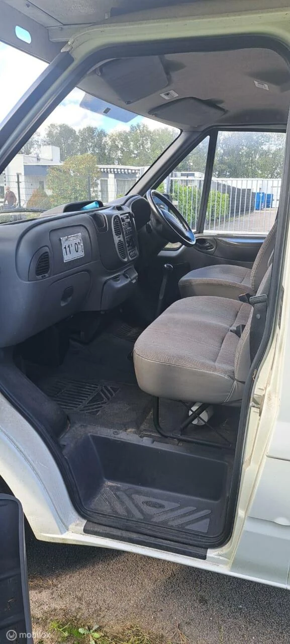 Ford Transit 2005 - 350M 2.4TDdi Km 58.982 Miles Rechts Stuur afbeelding 4