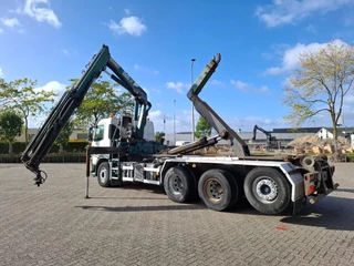 Volvo FM13-400 2007 - / 8X4 / AJK HOOK 25TON / CRANE HMF 1560 K3 / ROTATOR / LIFT+LENKACHSE / AIRCO / MANUAL / EURO-4 / 2007 bild 3