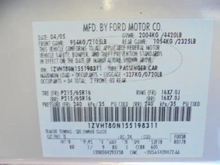 Ford Mustang 2005 - GT image 18