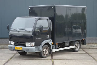 Nissan Cabstar 2003 - E 95.28-290 2.7TD Dhollandia Laadklep obrazek 18