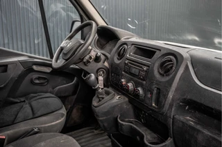 Renault Master 2019 - 2.3 dCi 130 PK | L3H2 | 3-Zits | Camera | Cruise | Airco image 2 thumbnail