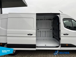 Renault Master 2024 - T35 130 L3H2 Parkeersensoren + Carplay image 18