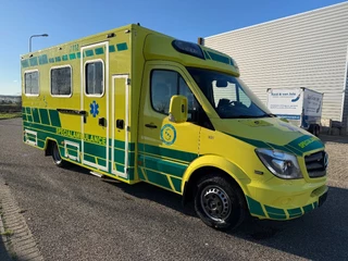 Mercedes-Benz Sprinter 2016 - 519CDI Special Ambulance Laadklep Automaat Airco Cruisecontrol V6 74000KM imagen 3