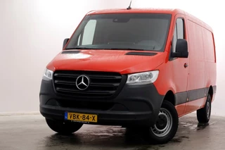 Mercedes-Benz Sprinter 2019 - 314 CDI 143pk E6 RWD L2H1 Navi/Camera/Trekhaak 3500kg 08-2019 in vendita