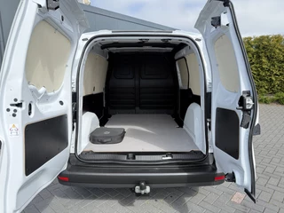 Mercedes-Benz eCitan 2024 - 112 Pro 51 kWh / L2H1 / TREKHAAK / 3-ZITS /**7.445 KM!!** / CAMERA / CRUISE / ECC / CARPLAY immagine 8