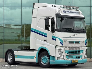 Volvo FH 2018 - 13.420 EURO 6 FULL SPOILER 2X TANKS ONLY 665.000 KM TOP CONDITION NL-TRUCK immagine 6