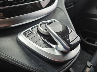 Mercedes-Benz V-Class 2018 - 250 CDI изображение 10