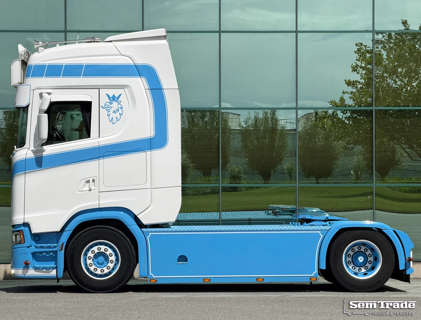 Scania S 2017 - S730 V8 NGS KING FULL OPTIONS SPECIAL INTERIOR SPECIAL SHOW TRUCK IN NEW CONDITION obrázek 2