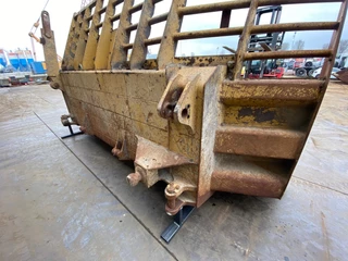Caterpillar D9U Blade 2020 - N/A obrazek 8