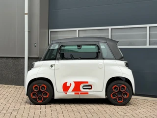 Citroën Ami 2021 - Brommobiel bj.2021 Panoramadak|Parelmoerwit. image 2 thumbnail