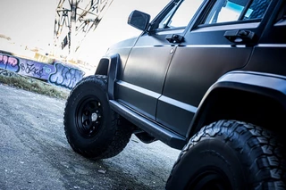 Jeep Cherokee 1986 - 5.7 V8 LS1 Swap (324PK) en volledig gerestaureerd image 14