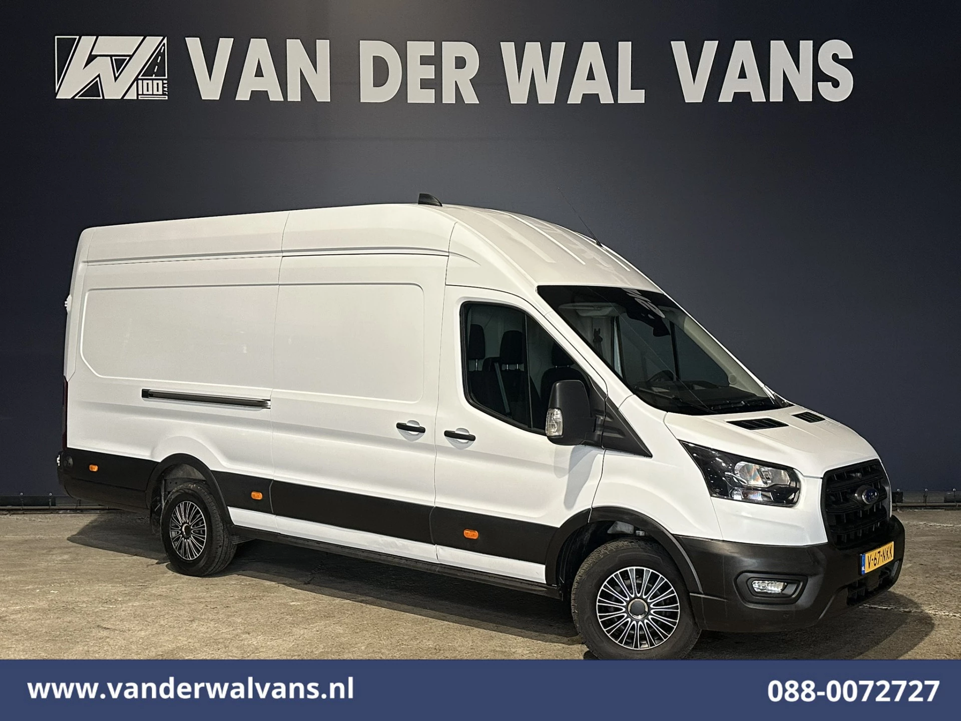 Ford Transit 2023 - 2.0 TDCI 130pk L4H3 Jumbo Euro6 Airco | Camera | Cruisecontrol | Stoelverwarming | Verwarmde voorruit image 1