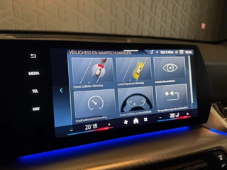 BMW iX2 2024 - eDrive20 67 kWh immagine 23