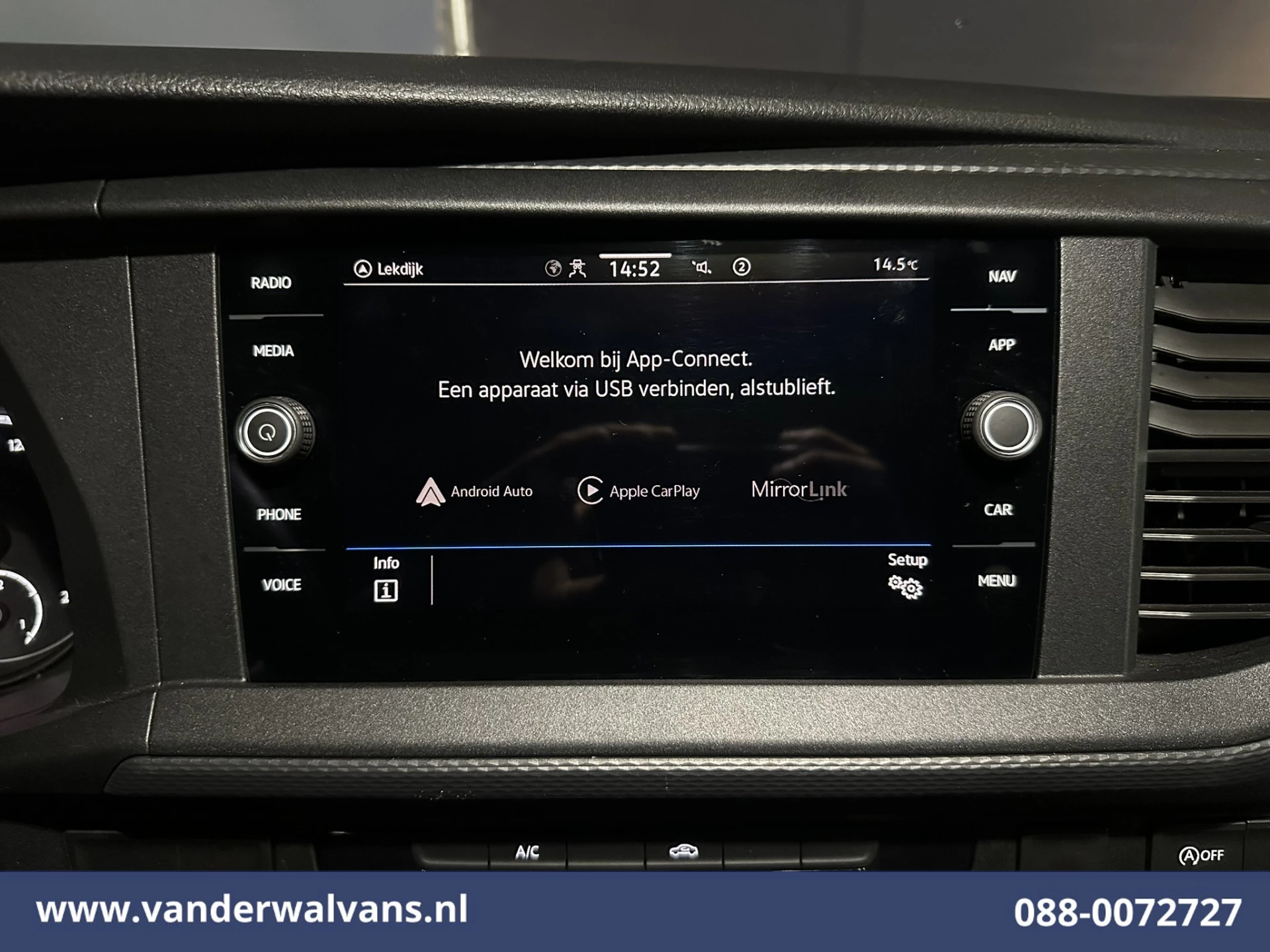 Volkswagen Transporter 2023 - 2.0 TDI L2H1 Euro6 Airco | Navigatie | Apple Carplay | Android Auto | Trekhaak obrázek 5