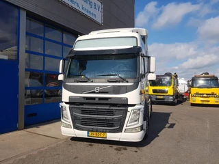 Volvo FM 420 2013 - Globetrotter XL Double tank bild 2