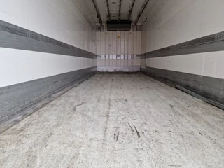 Scania P 2020 - P370 6x2*4 - Thermoking T-1000R Frigo - Bussbygg box - Hooks/Rohrbahnen/Vleeshang - Zepro loadlift - Retarder - Full air image 30