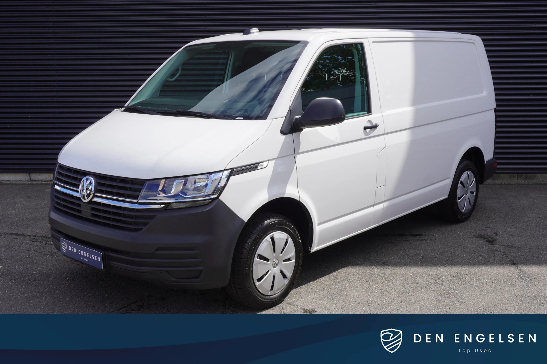 Volkswagen Transporter 2024 - 2.0 TDI L1H1 28 110pk Trekhaak Navigatie Apple Carplay Parkeersensoren Achterklep Airco afbeelding 1