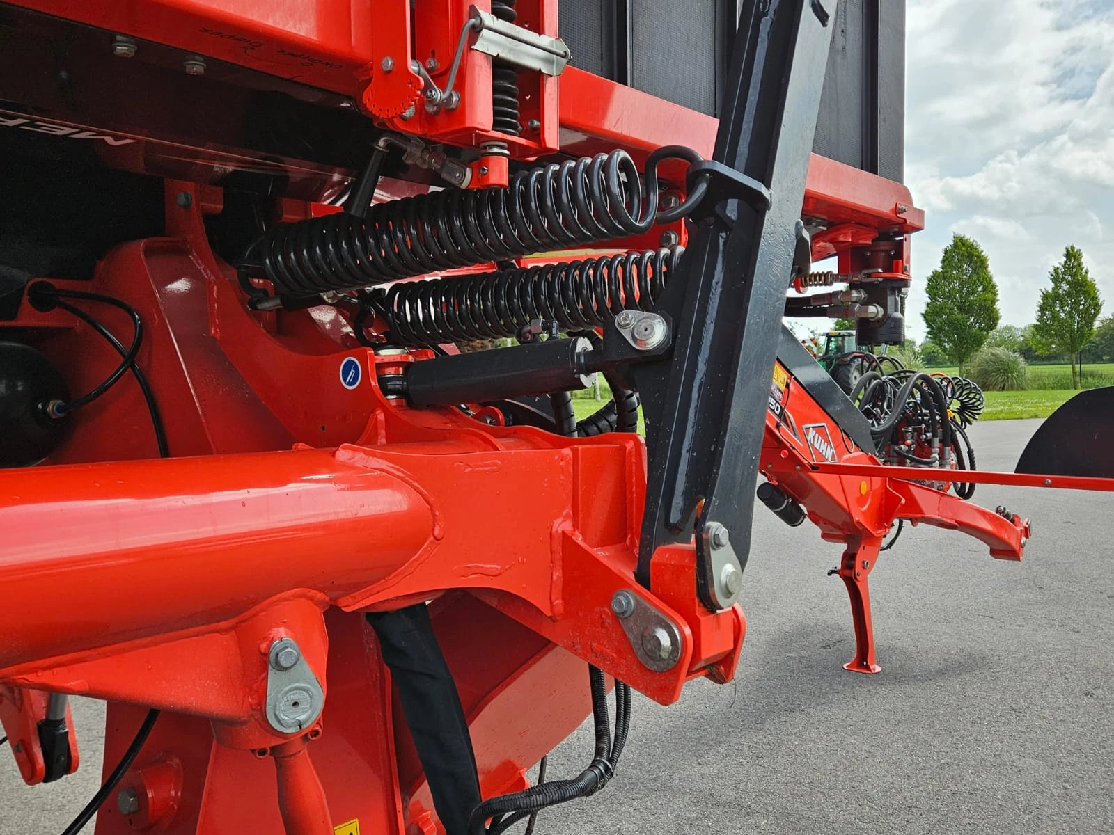 Kuhn 2020 - MERGE MAXX 950 Bandenhark afbeelding 38