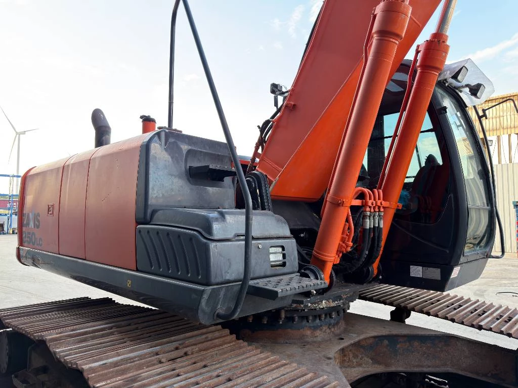 Hitachi 2016 - ZX250LC-5B Long Reach afbeelding 15