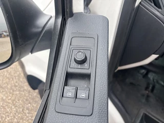 Volkswagen Transporter 2017 - 2.0TDI L2H1 Airco Navi Cruisecontrol Trekhaak EURO 6 afbeelding 10