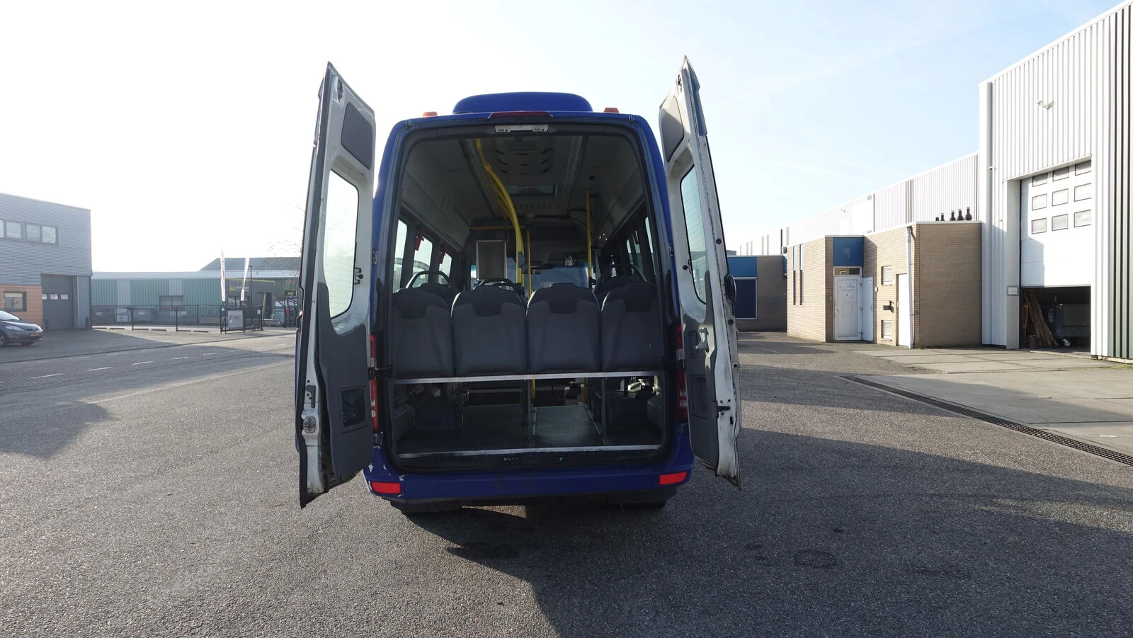 Mercedes-Benz Sprinter 2016 - city 35 - 14 Seats EURO 6 zdjęcie 32