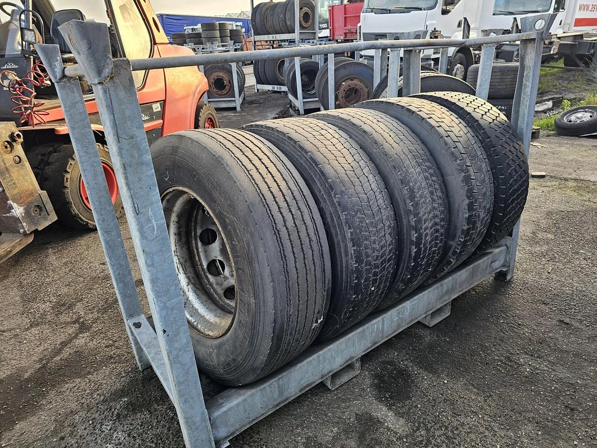 GOODYEAR 315/70R22.5 2000 Bild 1