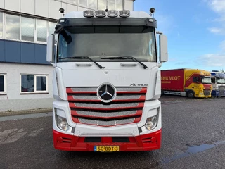 Mercedes-Benz Actros 2014 - 1842 4X2 MEGA + LIFTING DISH (HEFSCHOTEL) image 4