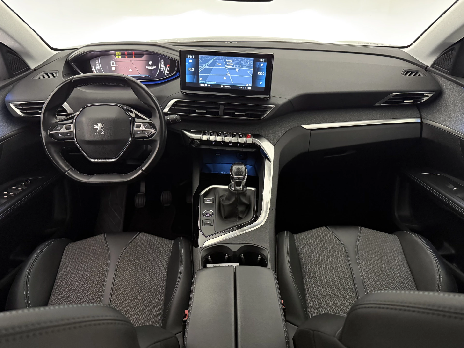 Peugeot 5008 2022 - 1.2 PureTech Allure 7p. afbeelding 2