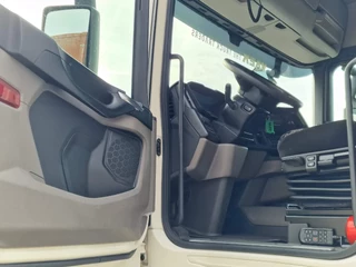Scania R 2022 - R460 Highline 6x2 - Retarder - SUPER driveline - Low KM - 3.15 WB - Bullbar obrazek 9