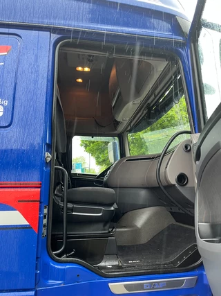 DAF XF480 2018 - SuperSpaceCab 4X2 *Volumen-SZM*verst. Sattelplatte*Dachklima*Volluft* obrazek 44