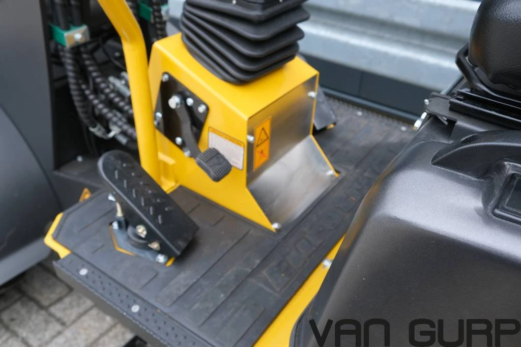 Eurotrac 2026 - W11 | 2026 | Giant snelwissel | Radlader hoflader image 18