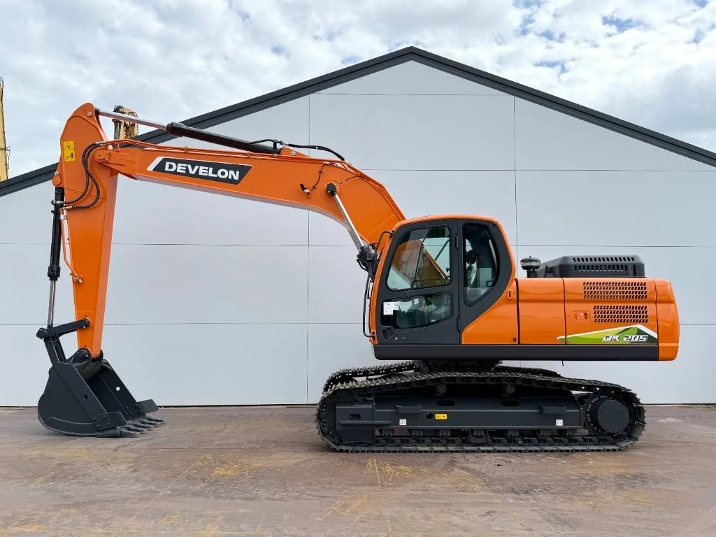 Doosan 2025 - Develon DX205 Perkins engine NEW - Hammer Lines image 1
