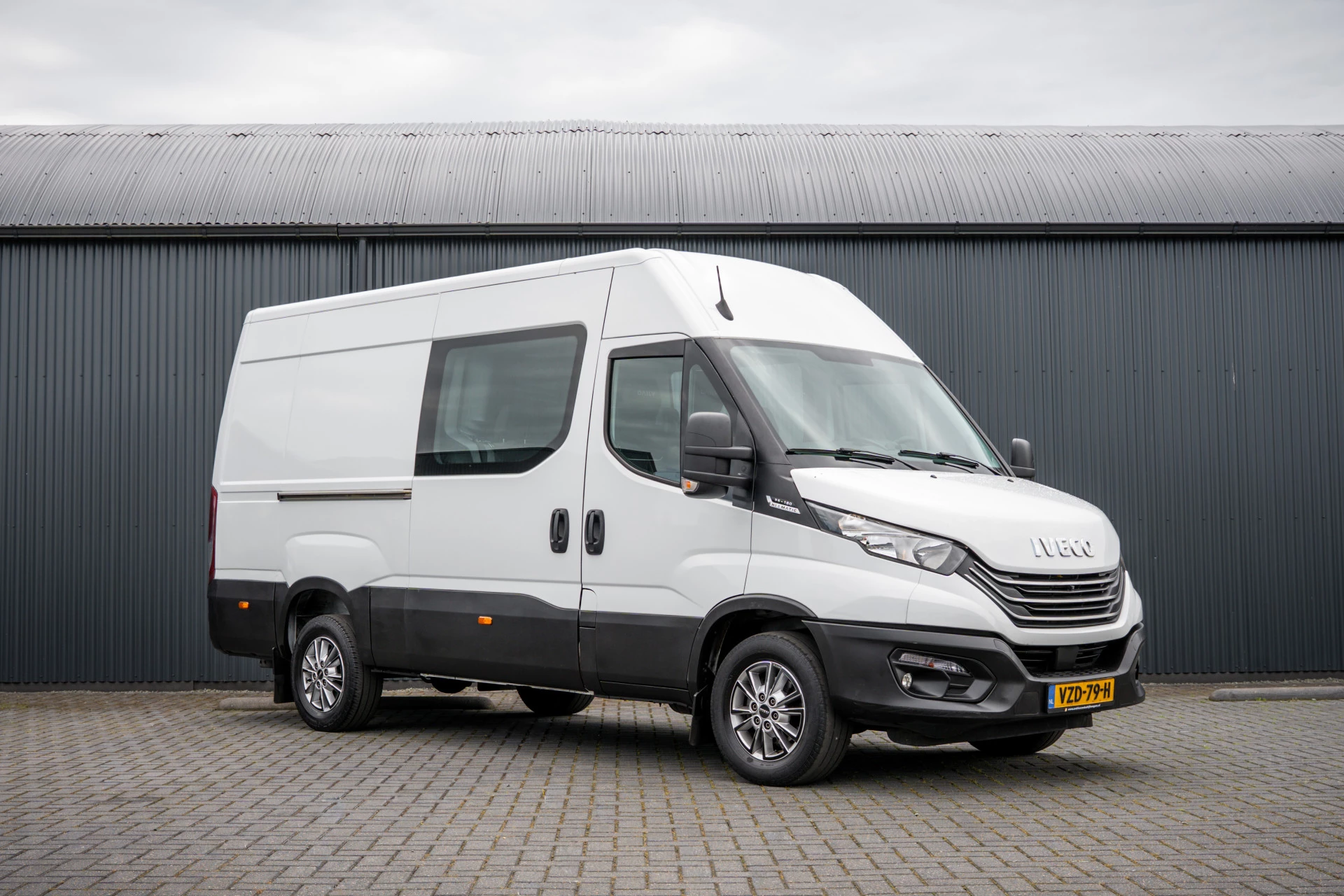 Iveco Daily 2024 - 35S16 | 160 PK | Automaat | Camera | Cruise | Airco | 3.5T Trekgewicht imagen 4
