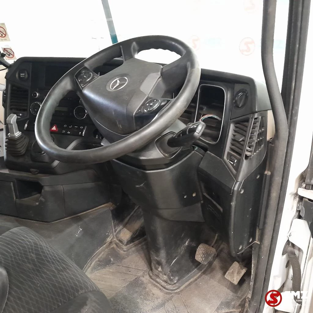 Mercedes-Benz 2016 - Occ cabine RHD Mercedes obrázek 17