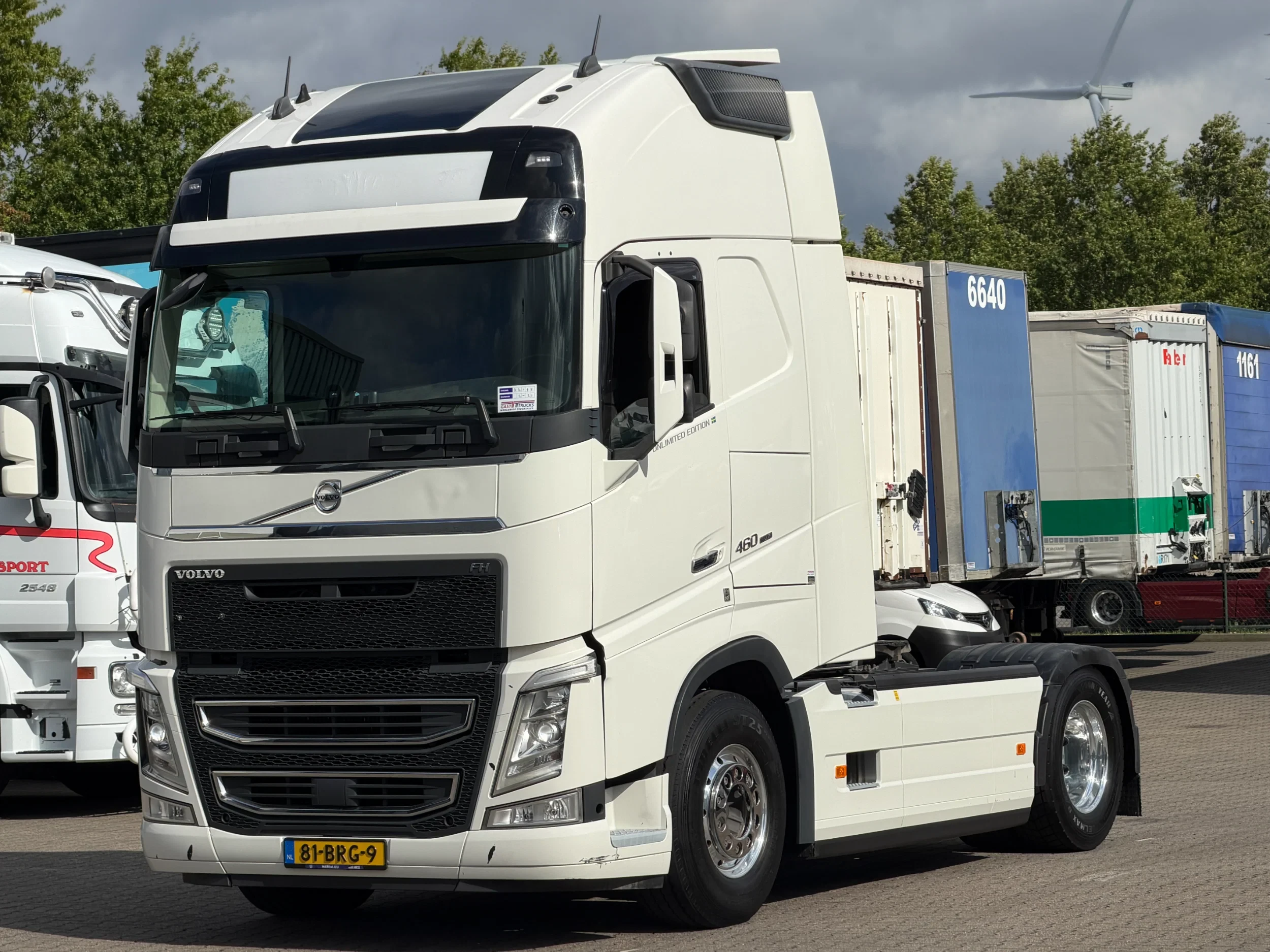 Volvo FH 2021 - 460 Globe XL Euro D Full Spoiler 2 Tank *NL-Truck* afbeelding 1