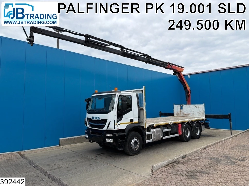 Iveco X-Way 2018 - 360 6x4, EURO 6, Palfinger, Remote image 1