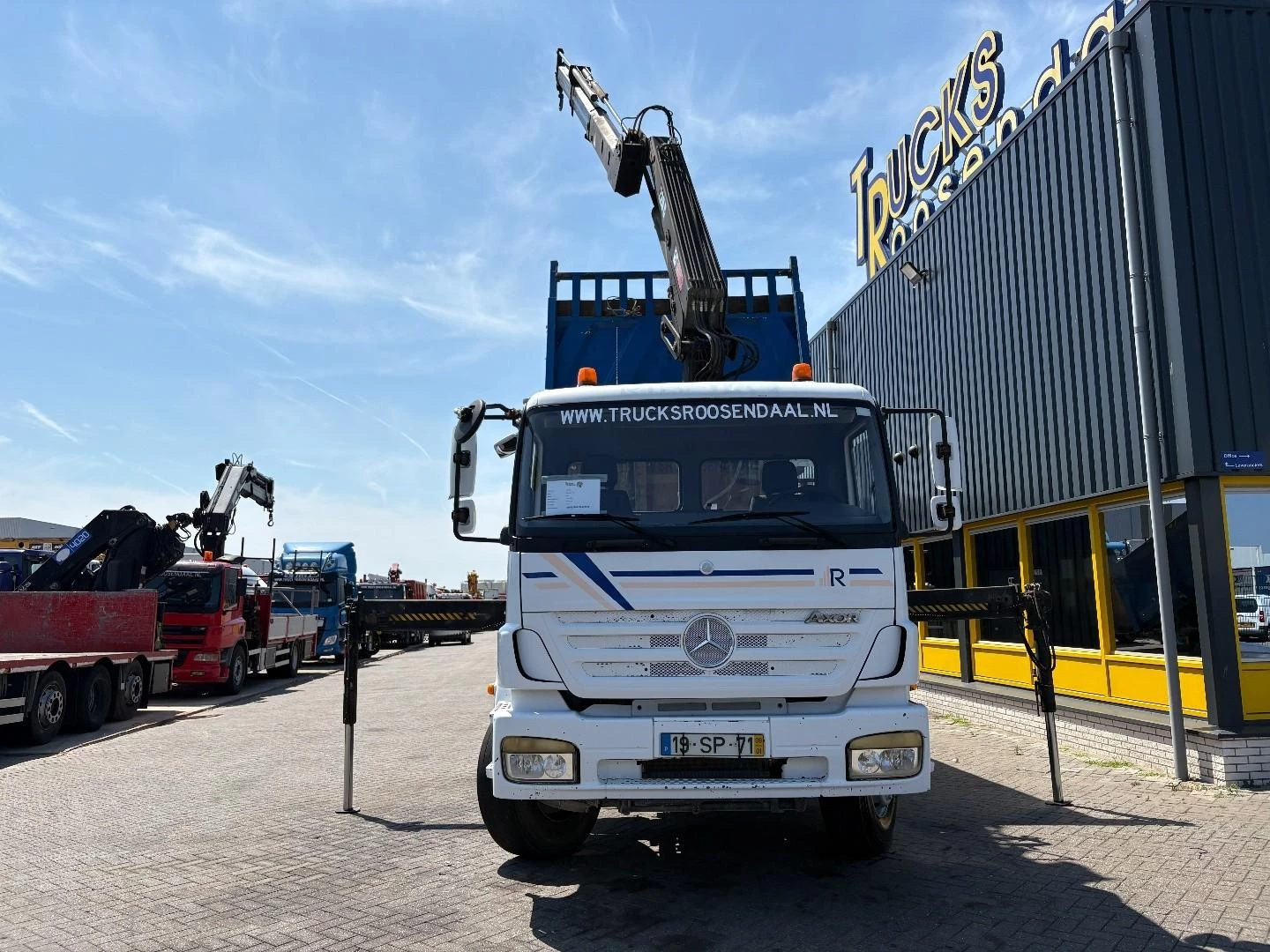 Mercedes-Benz Axor 2008 zdjęcie 4