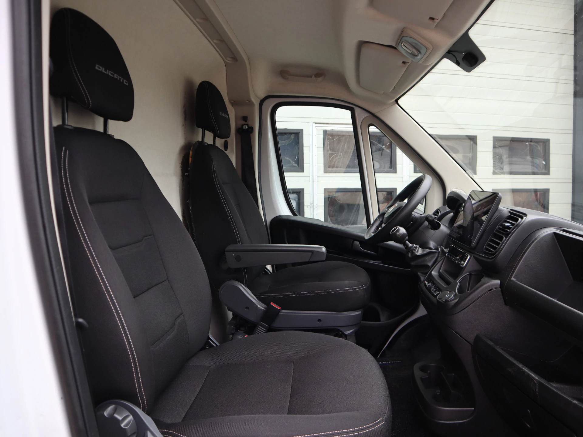 Fiat Ducato 2021 - 2.2 MultiJet 120pk Euro 6 L1H1 - Camera - Clima - Cruise obrázek 8