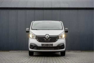 Renault Trafic 2018 - Passenger **1.6 dCi 9-Pers L2H1 | Incl. BPM, BTW vrij | R-Link | Navi | A/C | Cruise | PDC | MF Stuur | Start / Stop** bild 2